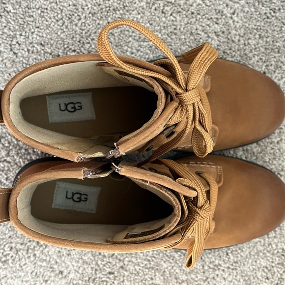 UGG Hapsburg Hiker Woman’s Boots - Picture 5 of 10